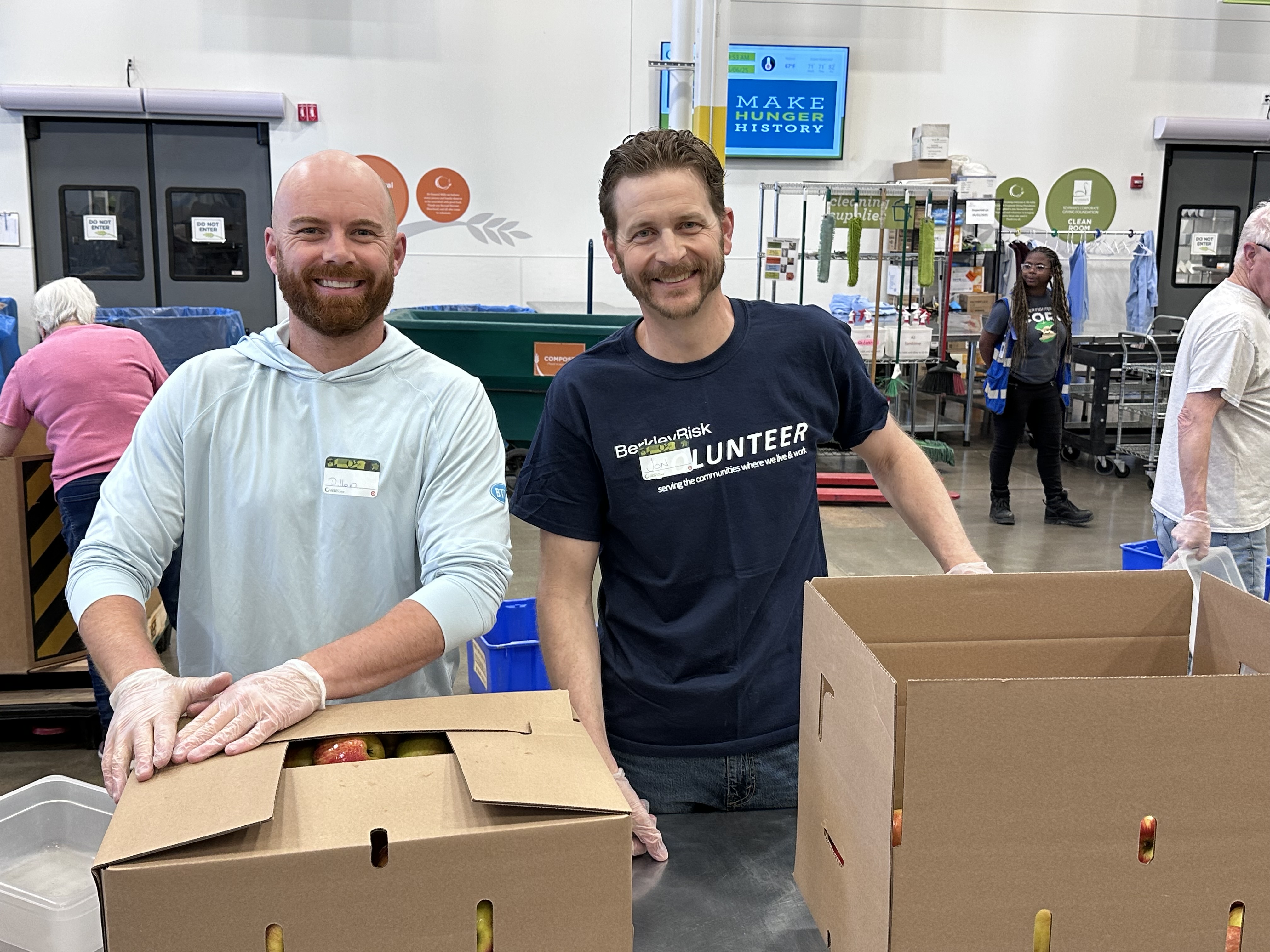 BTU Volunteers at Second Harvest Heartland