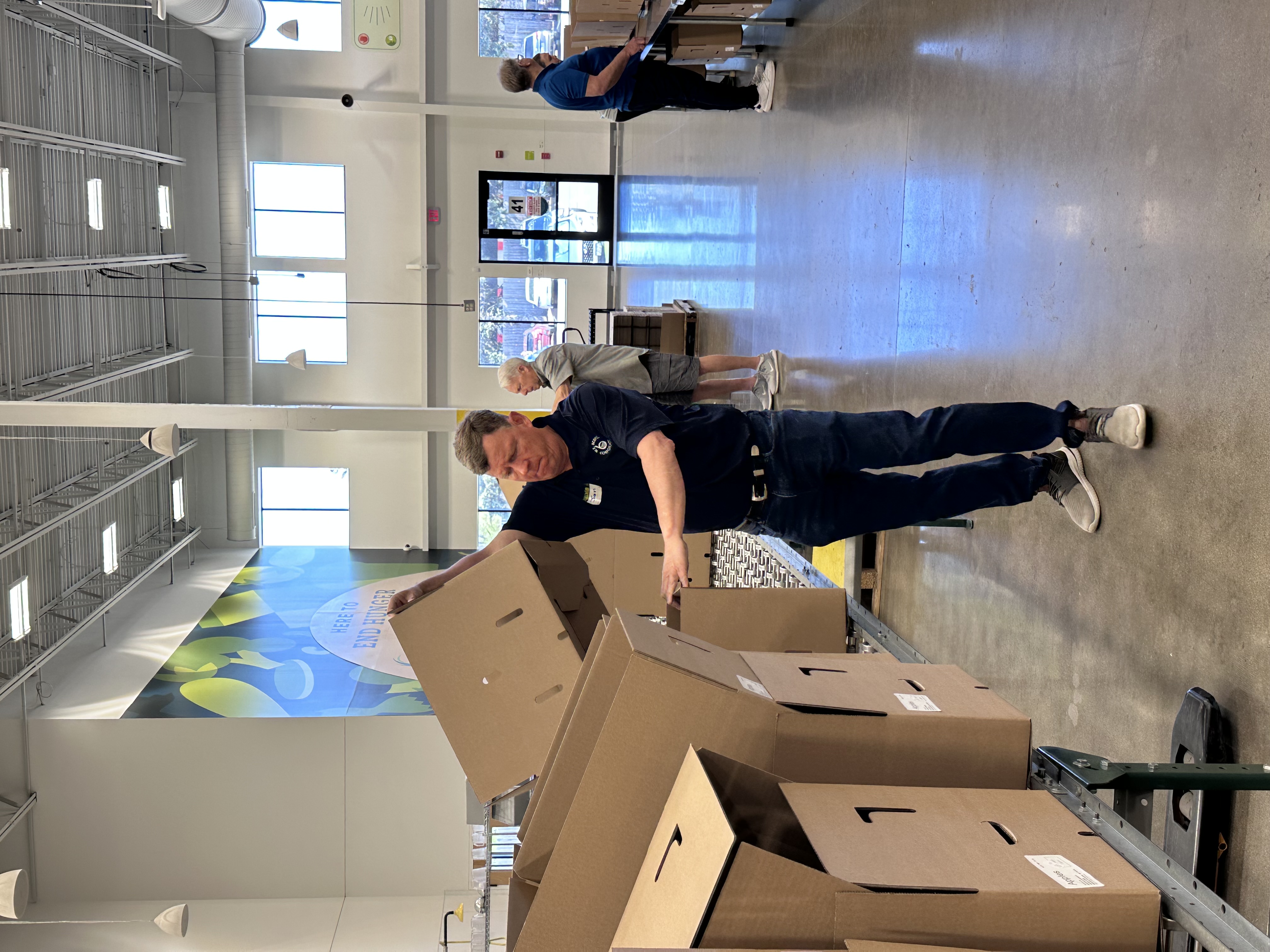 BTU Volunteers at Second Harvest Heartland